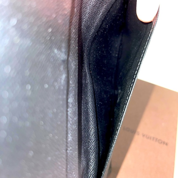 Authentic 💯 Louis Vuitton Long Black wallet - Picture 5 of 8